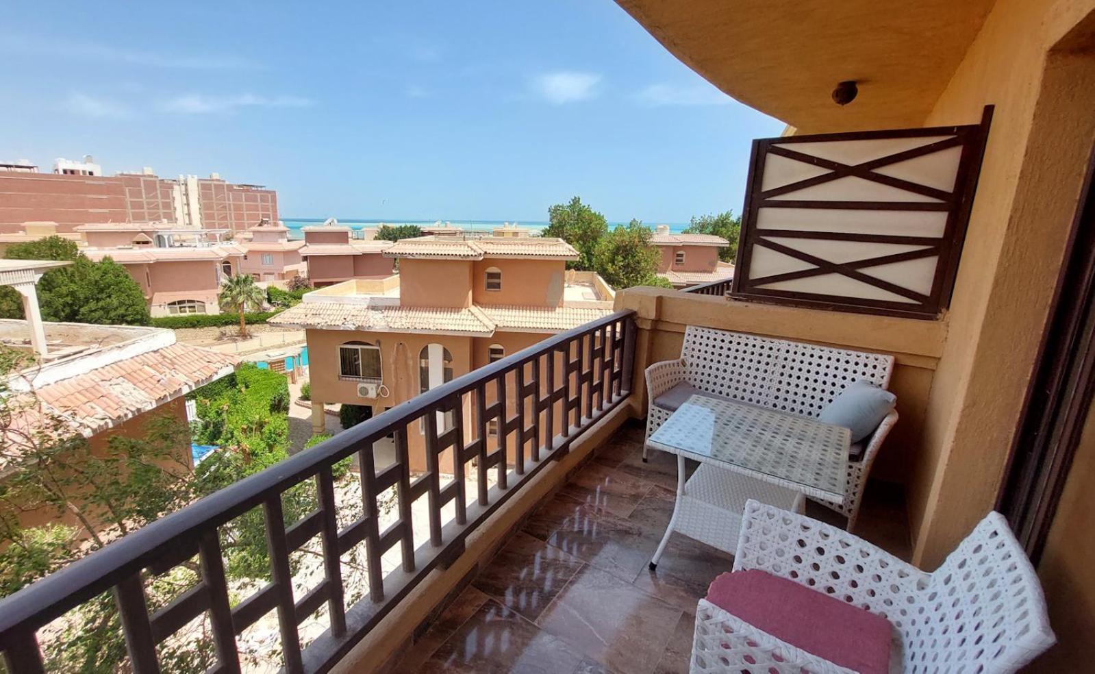 Comfort Zone At Turtles Beach Resort Hurghada Exteriör bild